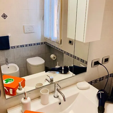 Tuliphouse Da Davide * Bologna