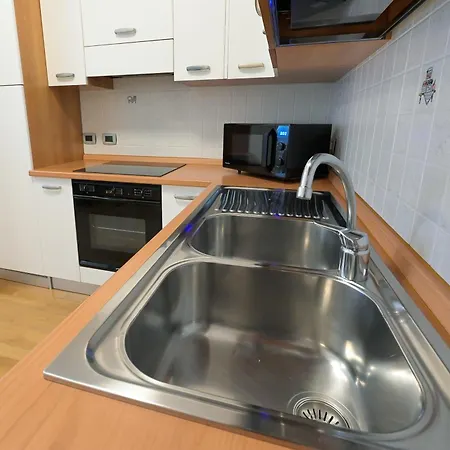 Tuliphouse Da Davide Болонья